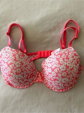 PINK Victoria Secret Wear Everywhere Ditzy Floral Lace Push Up Underwire Bra 38C